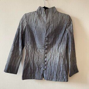 Vintage pleated silver lightweight jacket.
